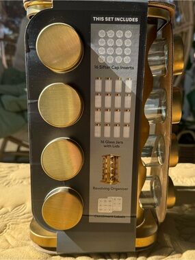 Gourmet Revolving Spice Rack - Gold 16-Piece Set